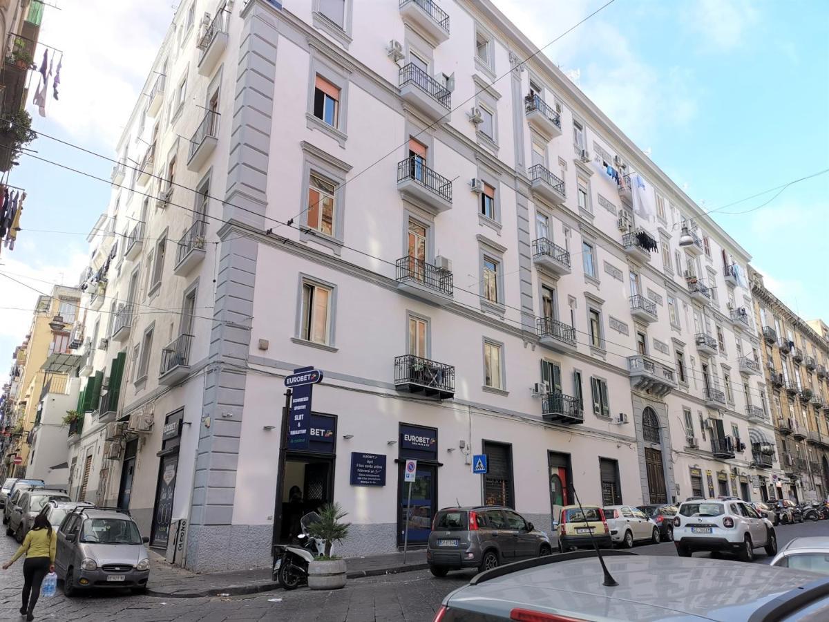 Bed and Breakfast Emme Napoli Екстер'єр фото